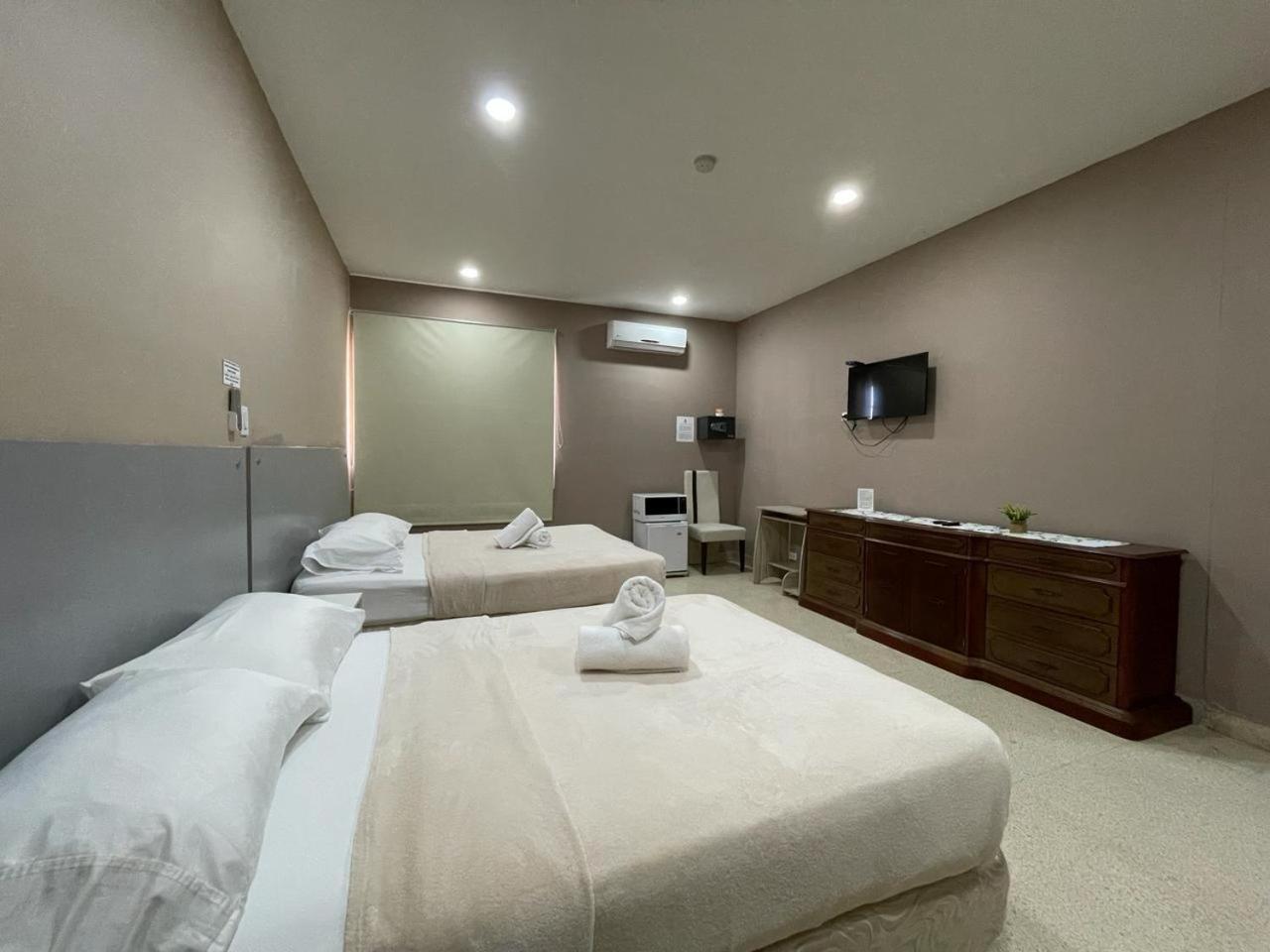 Hostal El Prado ปานามาซิตี้ ภายนอก รูปภาพ